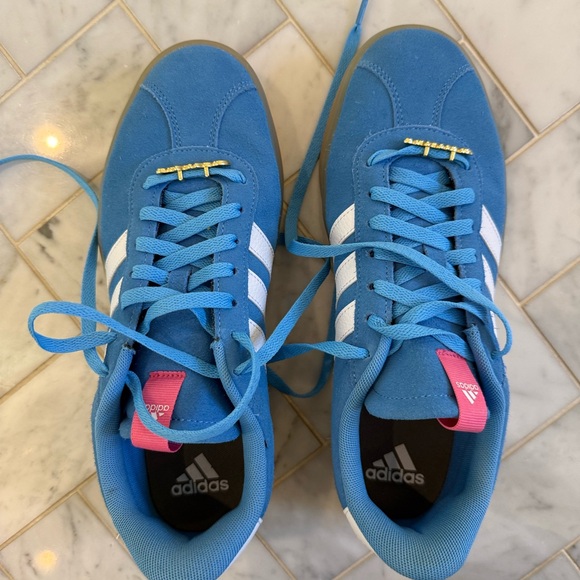 Adidas Blue Sneakers with White Stripes and Pink Accents - Picture 1 of 5